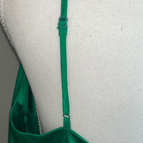 Express NWT emerald green satin slip long holiday cocktail asymmetrical dress L - Picture 4 of 12